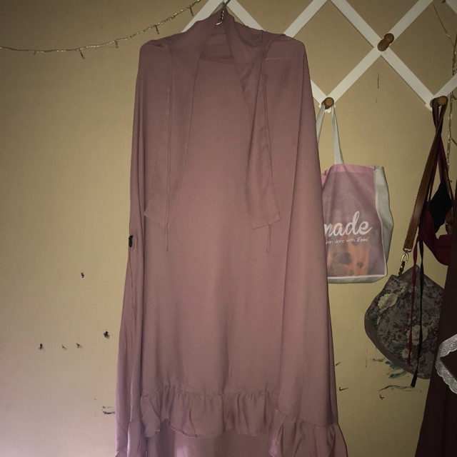 Preloved fk ruffles dusty pink