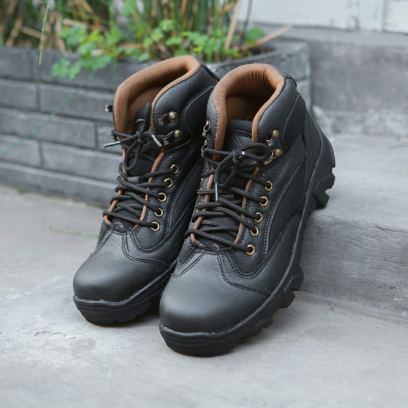 Safety Boots Country  Kulit Asli