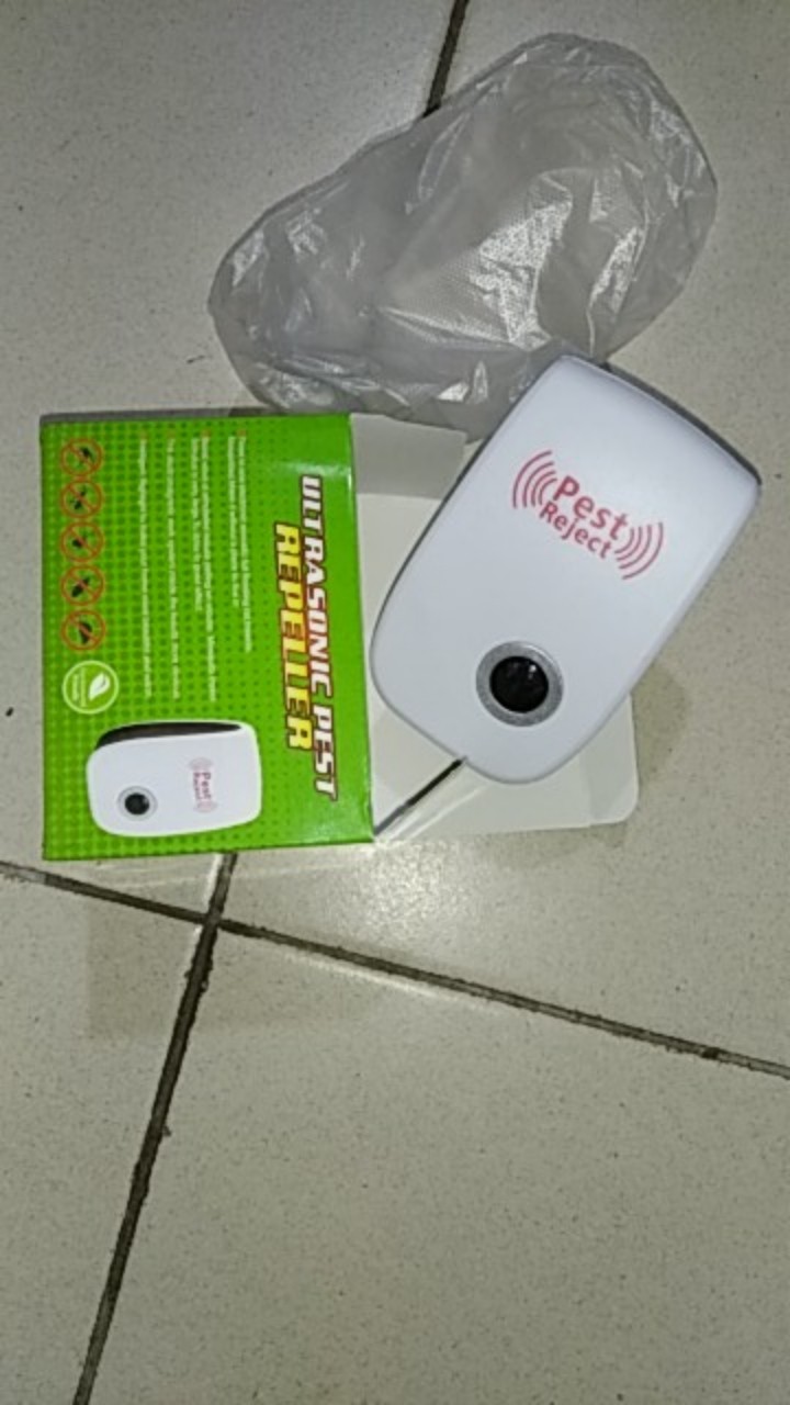 Alat Pengusir Nyamuk / Tikus / Serangga Elektrik Ultrasonik Kualitas Tinggi