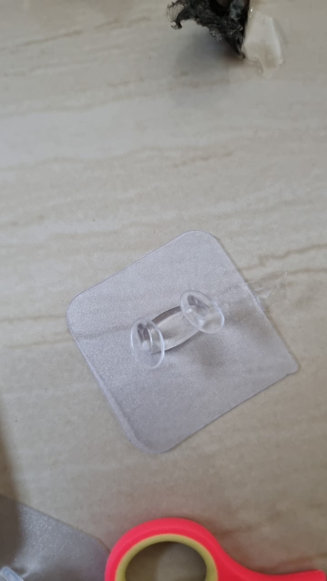 Gantungan Colokan Steker Listrik Hook Perapi Kabel Dekorasi Rumah Kantor