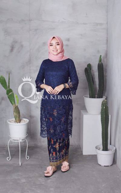 Setelan kebaya bronik / kebaya brokat tunik / kebaya syar'i