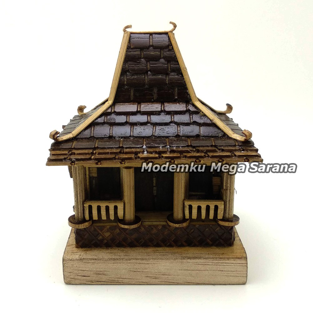 Hiasan Dashboard Mobil Miniatur Rumah Adat Mini