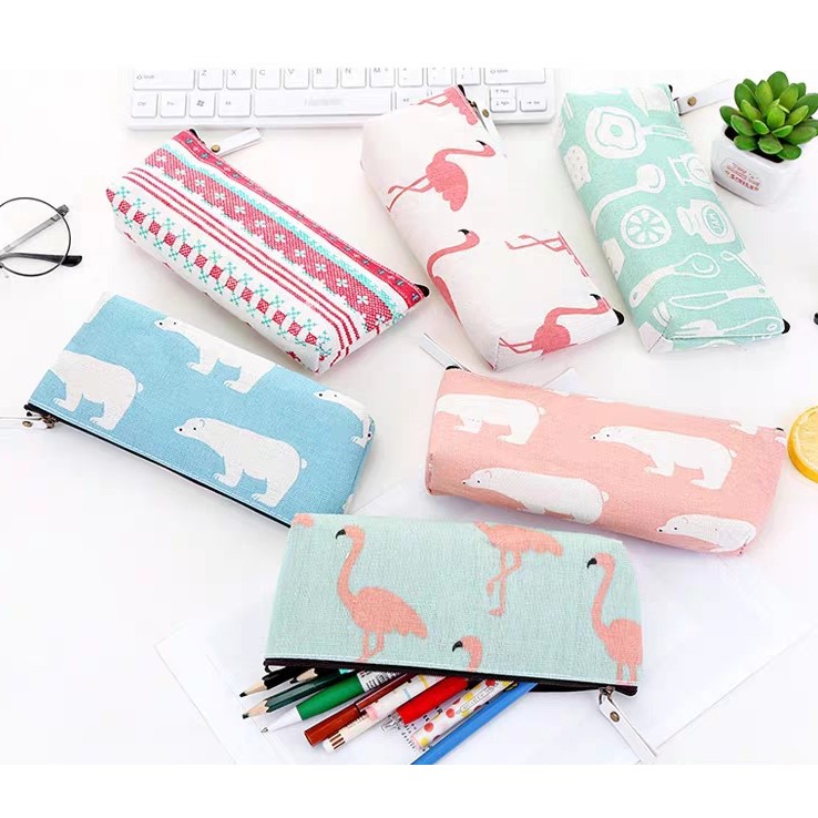 

Tempat Pensil Cute Classic Design