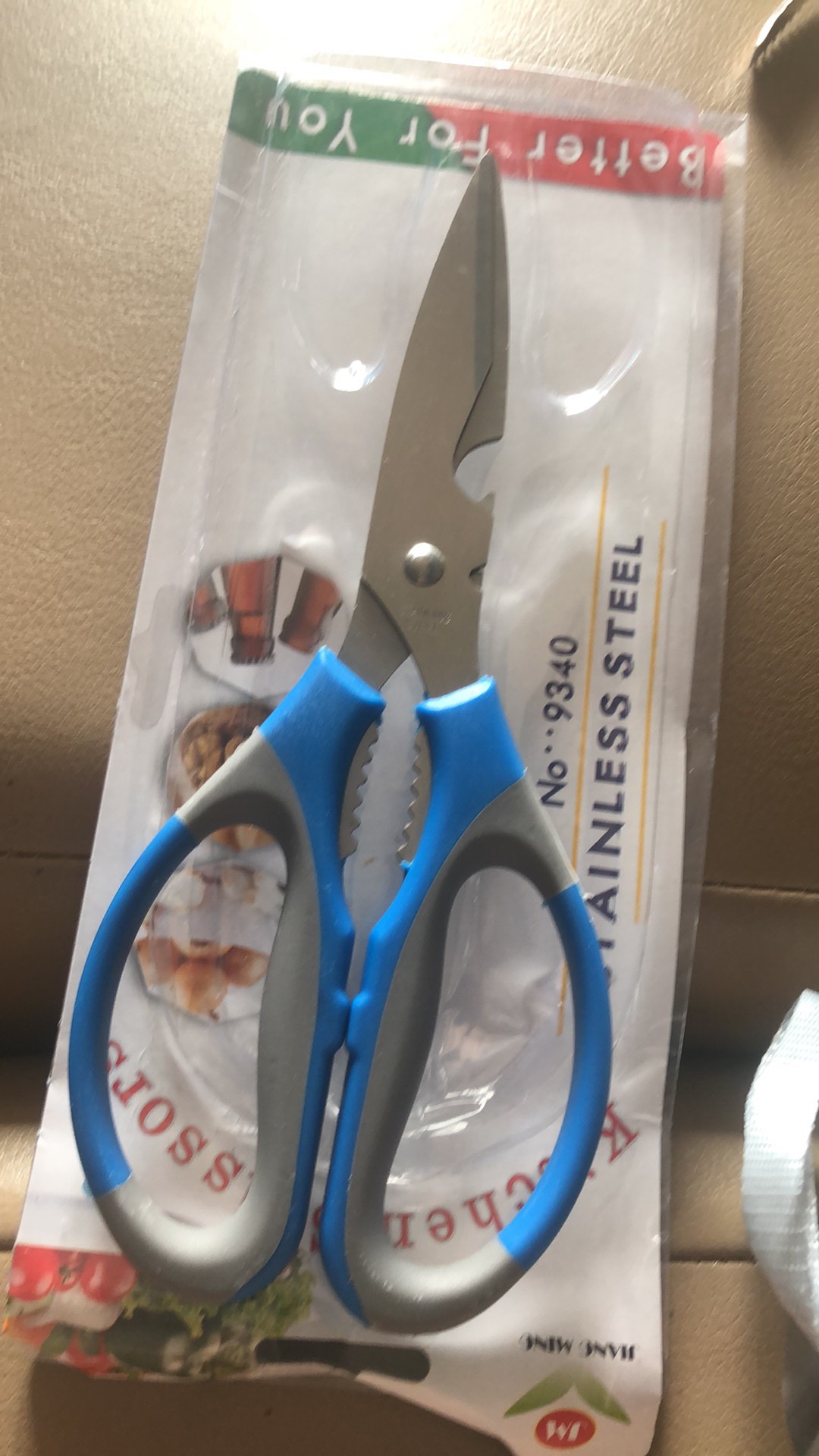 Gunting Dapur 4in1 Super Tajam Multi Fungsi / Pembuka Botol Dan Kacang