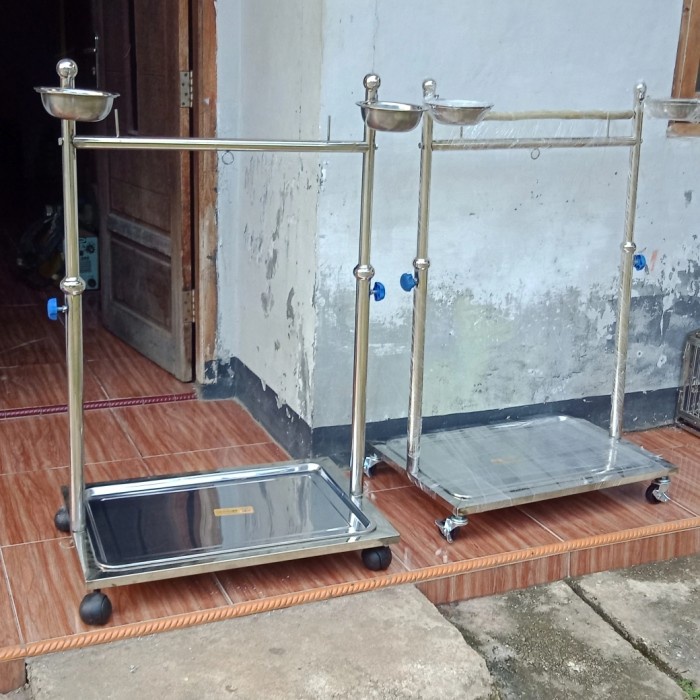 Tangkringan Burung Kakatua