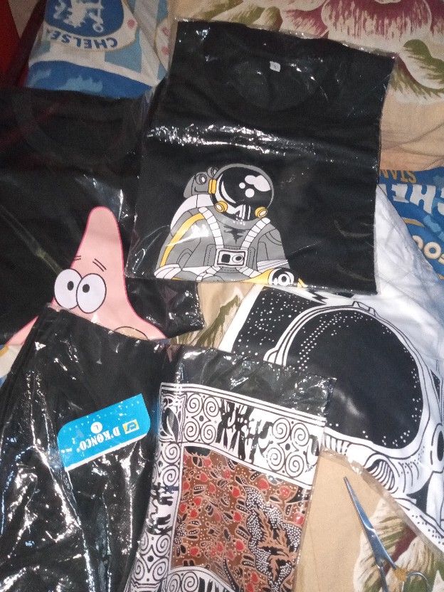 Kaos Pria/pakaian Pria/kaos Distro/kaos Murah/kaos Distro Premium/kaos Oblong Murah/ob Batik Kotak