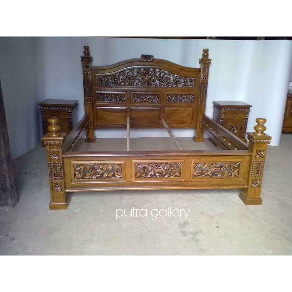 Tempat tidur / Dipan rahwana plus nakas / Dipan ranjang kayu jati / Furniture jati jepara