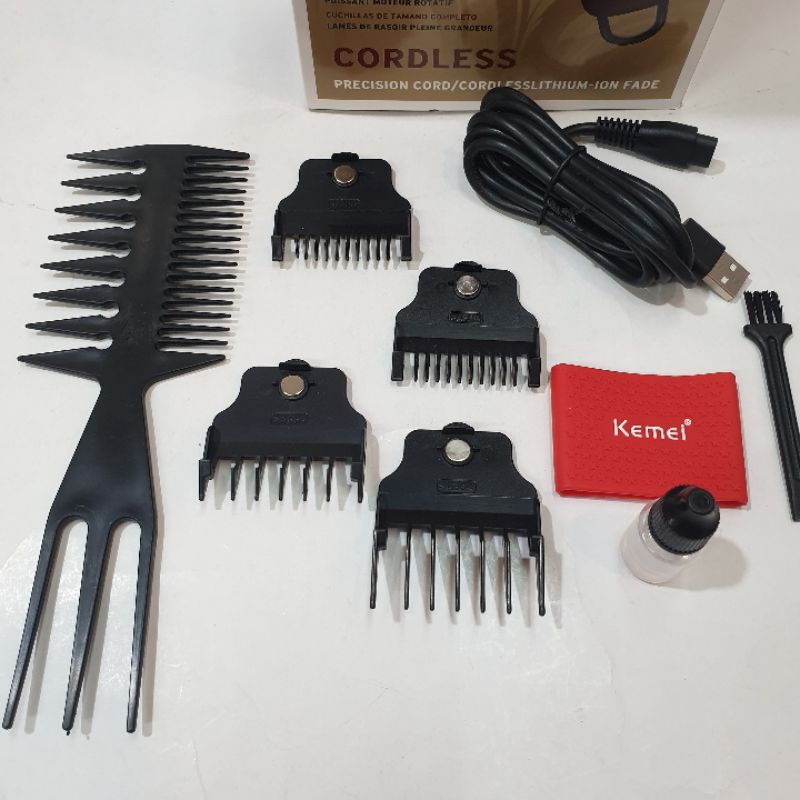 Alat Mesin Pangkas Cukur Rambut Kemei Km Pg2600 display LCD Rechargeable