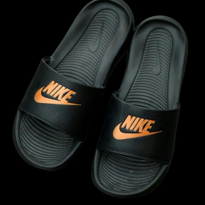 [KODE GV0SF] Sendal Nike Victori One ORIGINAL Sandal Pria BIG SIZE Ukuran JUMBO BESAR Slop Slip On p