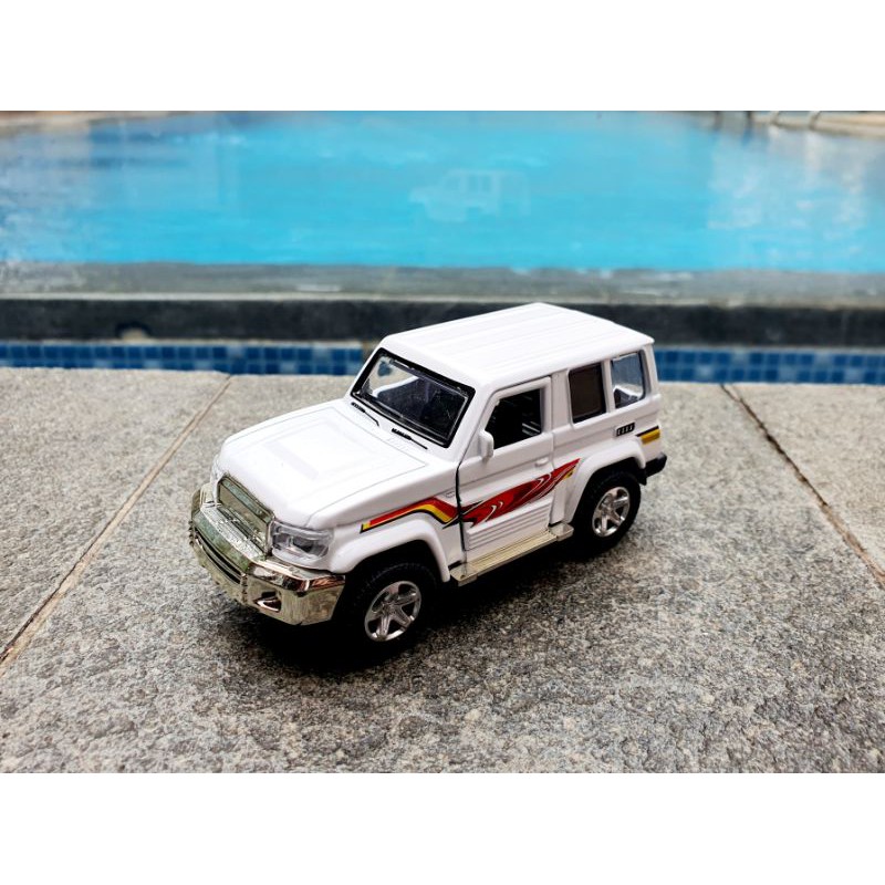 DIECAST Mobil Jeep Miniatur Mobil Jip Hardtop Mainan Pajangan