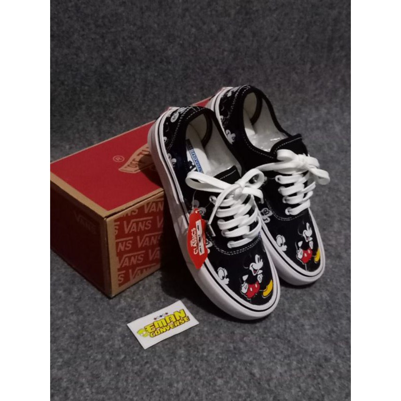 SEPATU VANS MICKEY MOUSE BLACK WHAITE PREMIUM WAFFLE DT