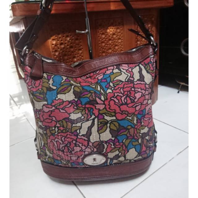 SOLD Fossil Maddox Flower Twill hobo