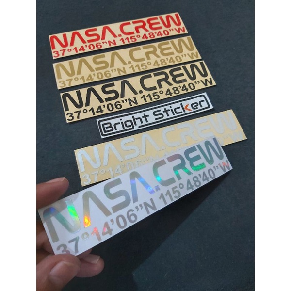 STICKER NASA CREW KUADRAT CUTTING