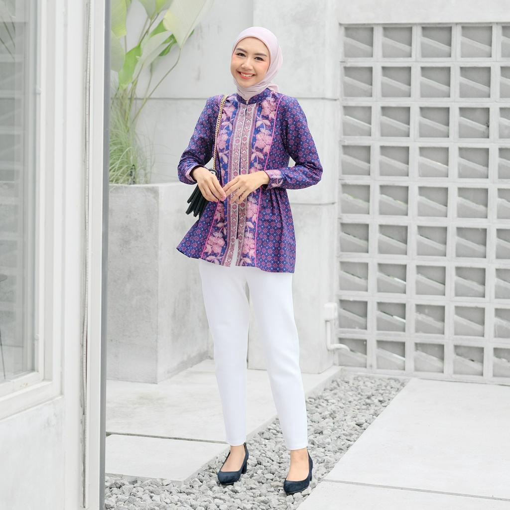 Hesti Blouse Batik Kerja Kantor Wanita