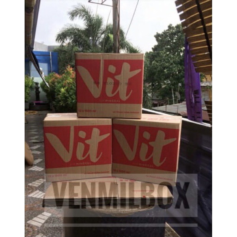 

Kardus Bekas VIT 35 x 25 x 33cm 1500ml (350)