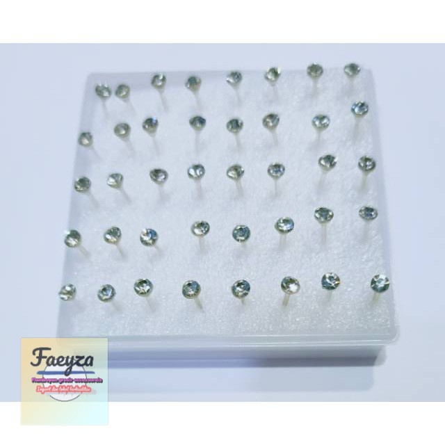 Anting putih kecil permata plastik isi 15 pasang