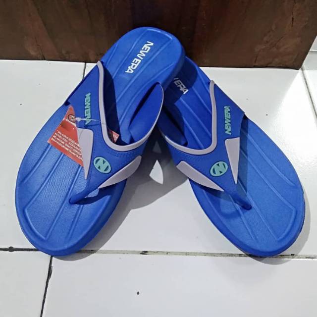 Sandal karet/phylon cowok New Era