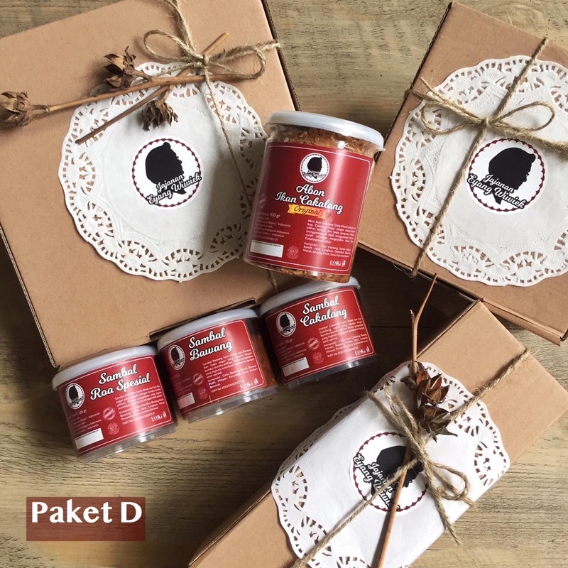 

Hampers Bingkisan Parcel Sambal & Abon Jajanan Eyang Wiwiek Paket D