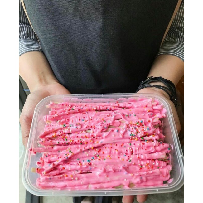 

MIE LIDI PREMIUM STRAWBERRY SPRINGKEL