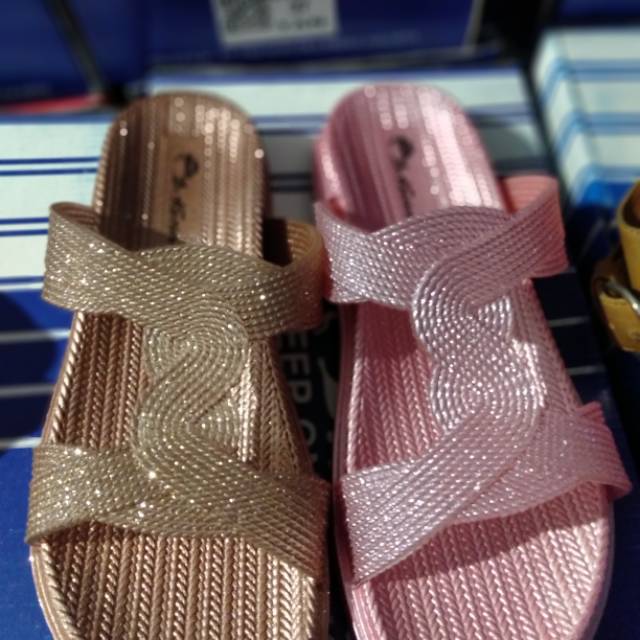 Sandal Dr.kevin