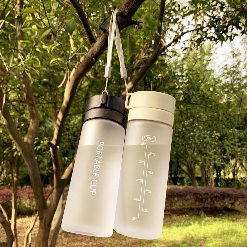 Botol Minum Plastik 600 ML &amp; 800 ML Portable Cup High Quality - FREE BUBLE WRAP