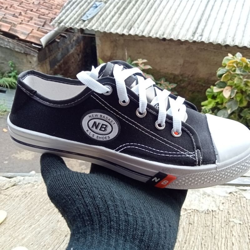 Sepatu Sekolah NB Termurah untuk pria dan wanita TK, SD  SMP, SMA awet ,,,my baby