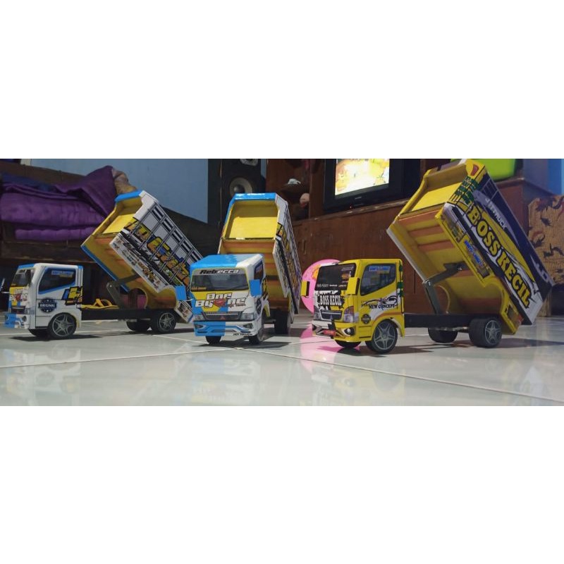 miniatur truk oleng bak jungkit hm cabe terlaris, trek, trak, truck oleng miniatur, truk oleng kayu 