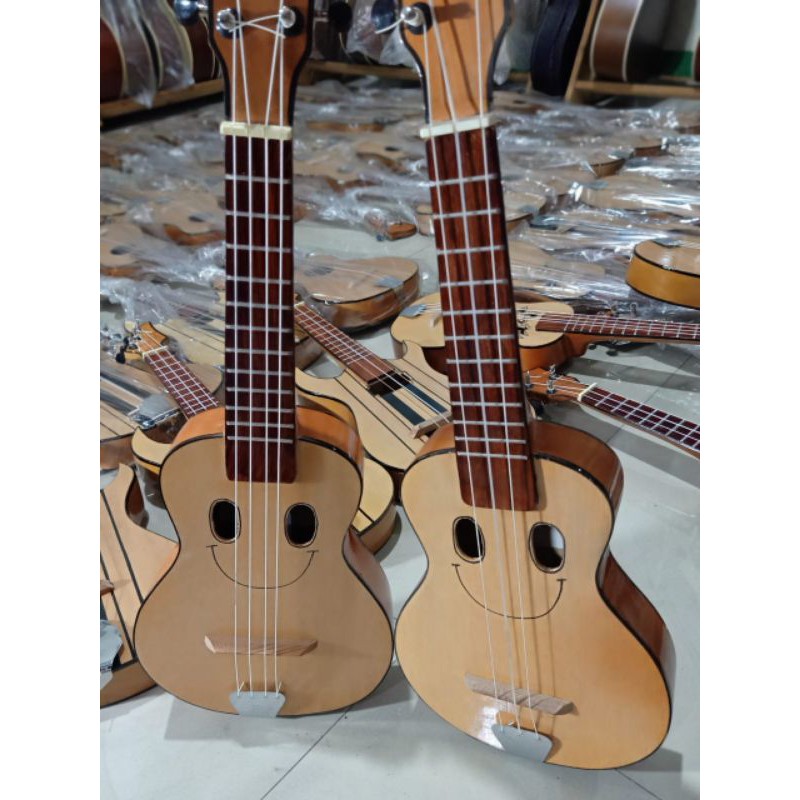 Gitar Kentrung / ukulele pare motif smile