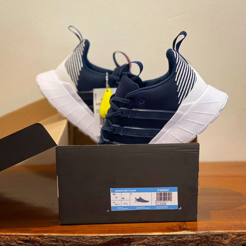 Adidas Questar Flow &quot;Navy White&quot; ORIGINAL BNIB