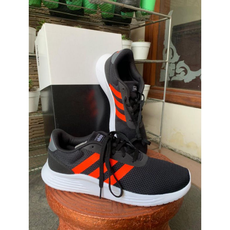 Adidas Running Sepatu Lite Racer 2.0 Pria Hitam EG9831