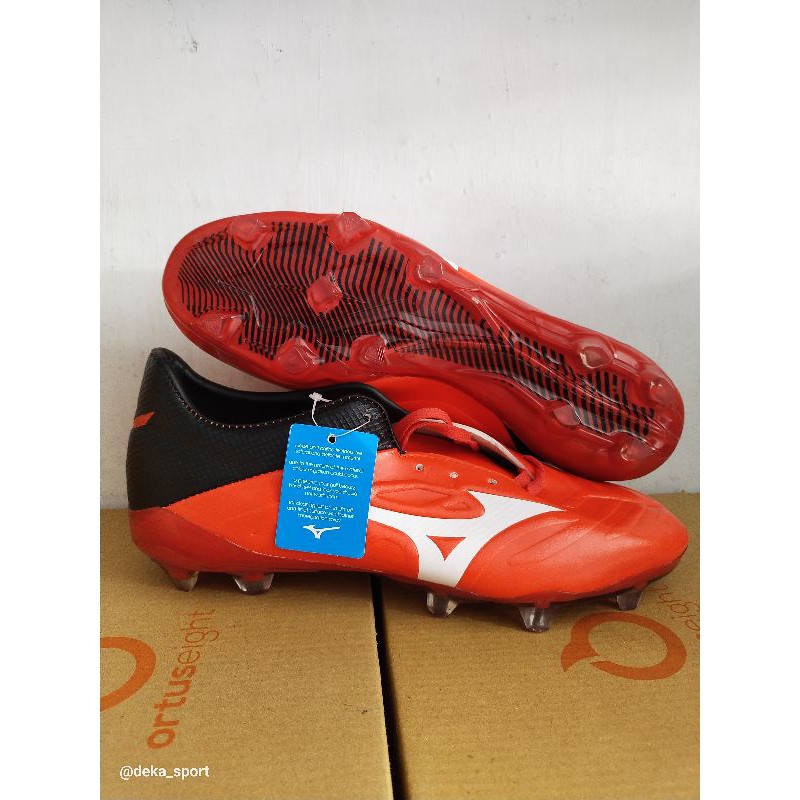 Sepatu Bola Mizuno Rebula
