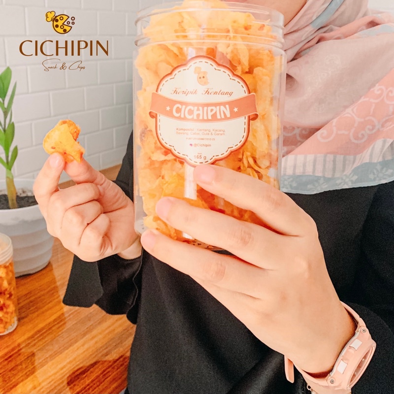 

KERIPIK KENTANG PEDAS 100 GRAM