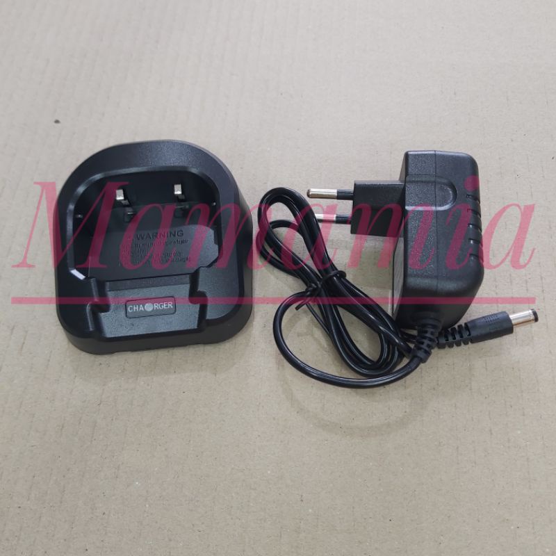 Charger HT Baofeng BF UV82