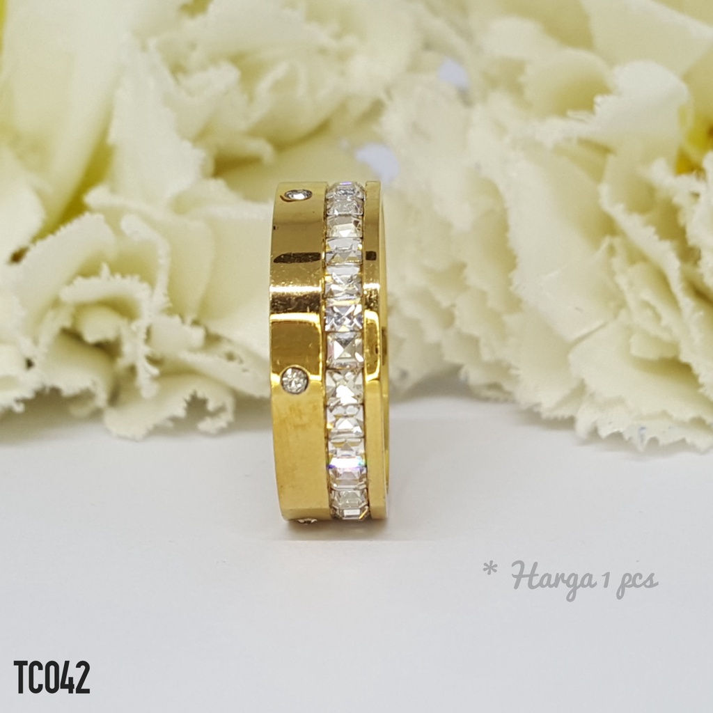 PGX Cincin Titanium Couple Emas Tunangan Aksesoris Fashion Perhiasan Anti Karat - TC042