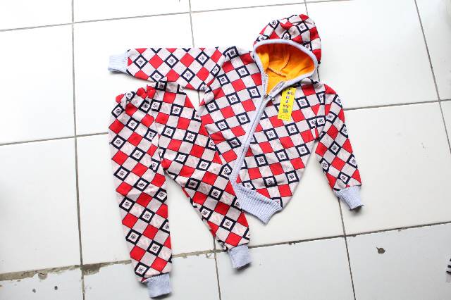 Setelan jaket import/jaket hodie import/sweater import /jaket anak bayi size 6bulan-2 thn