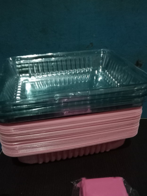 Mika Nasi Bento Kue Brownis Bronis Pink Dan Coklat Tua