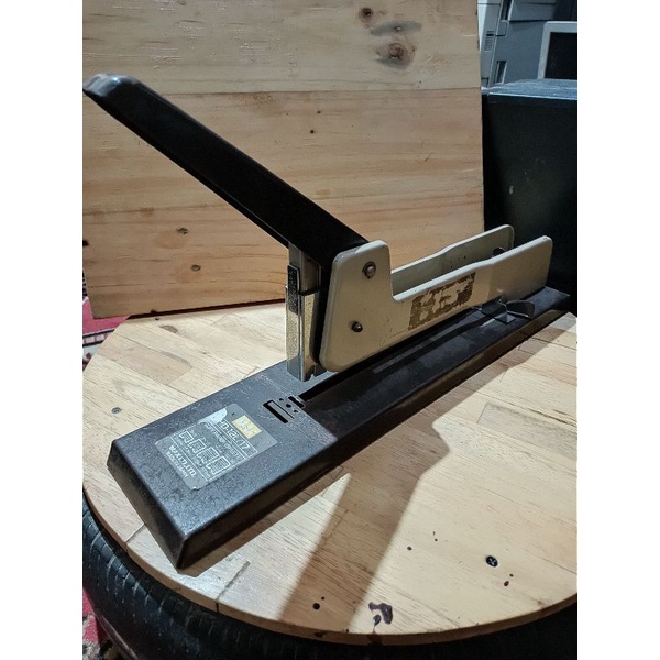 

Stapler Max
