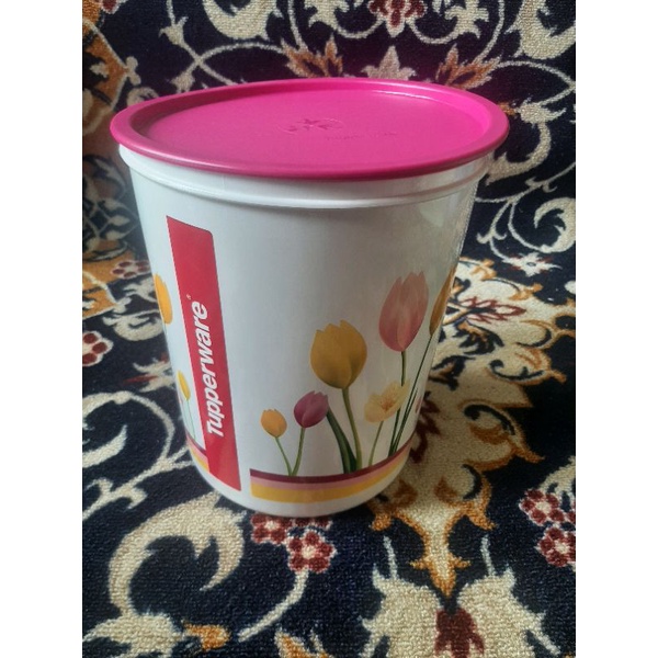 Canister Tupperware