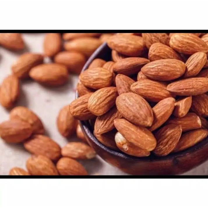 

Roasted almond/kacang almond berat 500gr
