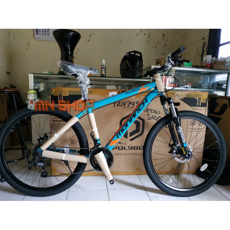 Sepeda MTB Polygon Monarch 5  M5 Terbaru 26 alloy