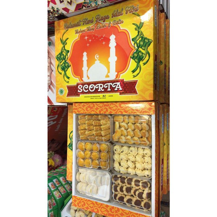 

SCORTA BOX KUE KERING LEBARAN BISKUIT IDUL FITRI PARCEL