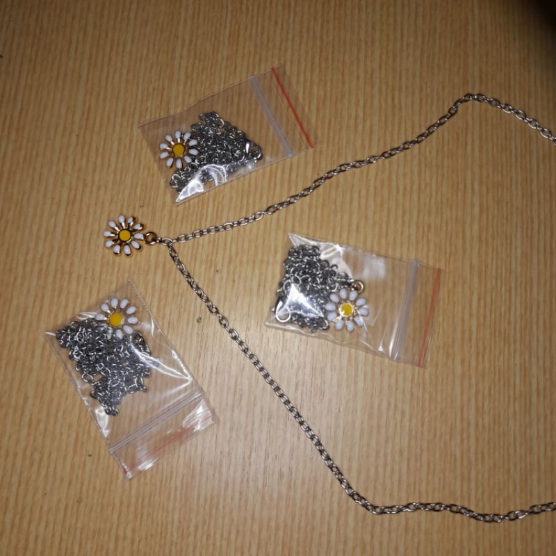 Kalung Bunga Daisy Bunga Matahari