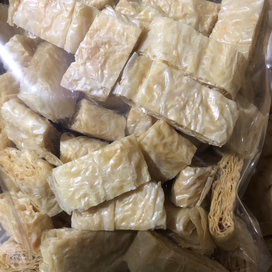 

vegetarian ikahu asin/kulit tahu asin/ikan asin kering vegan