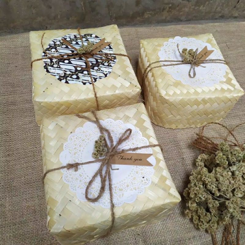 BESEK BLICING RUSTIC 30 CM / besek hampers / besek makan / besek jogja / pipiti / besek souvenir