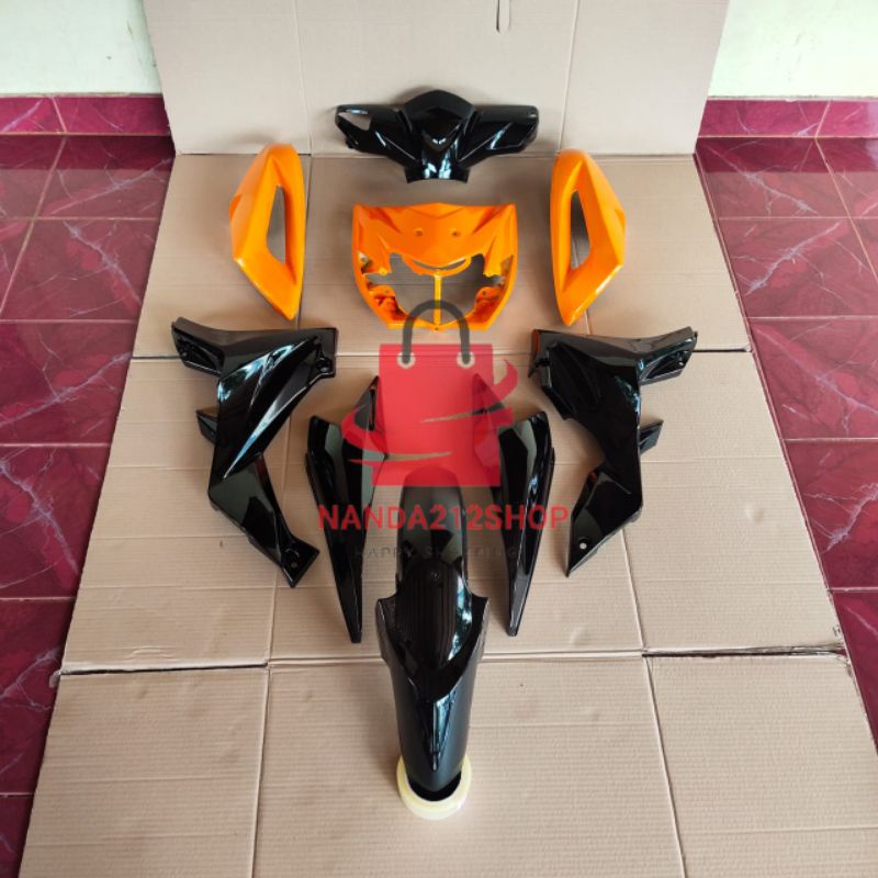 Cover body full halus Blade lama 110R hitam oren