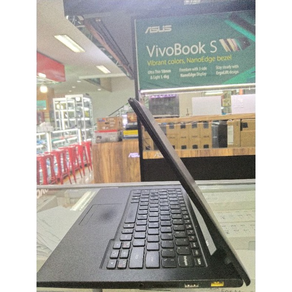 PROMOO notebook second bekas LE ssd 128 ram 2gb 11.6 12 inci 2jutaan 2jt an murah mulus  bagus