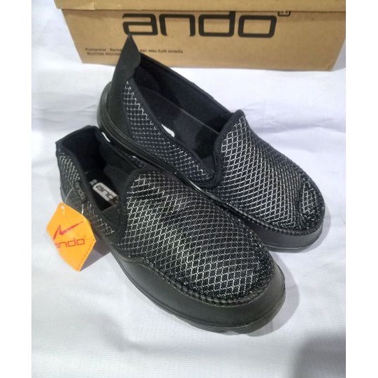 sepatu slip on wanita merk Ando original martha hitam