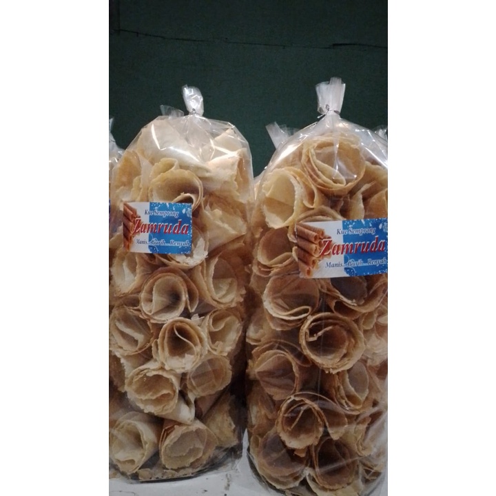 

Kue Semprong Kerucut 1 kg