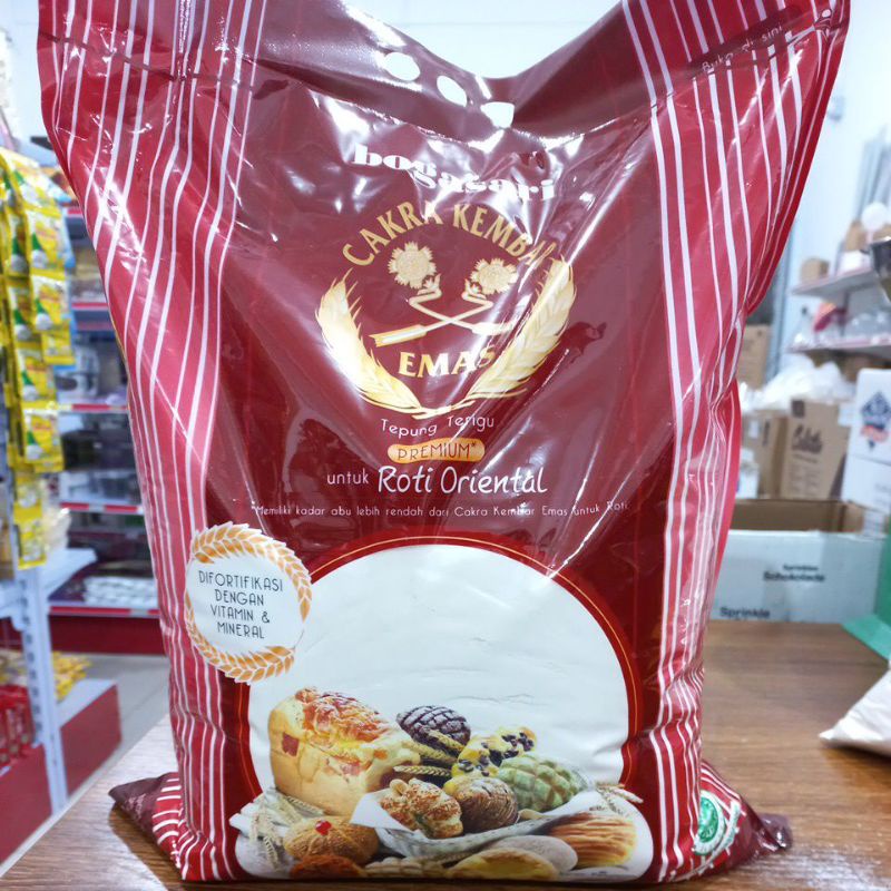 

Tepung roti Oriental cakra emas 5kg
