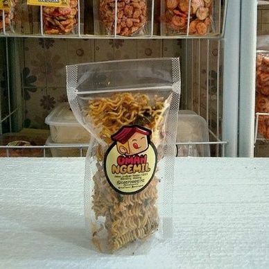 

[TERMURAH] CAMILAN MURAH BY OMAH NGEMIL/MIE KERITING PEDAS 50 GRAM